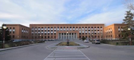 facultad_de_farmacia_de_la_ucm_01.jpg