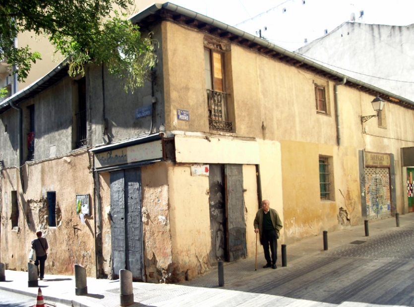 Antigua panadería de la calle Embajadores, esquina a Rodas (siglos XVI o XVII)
