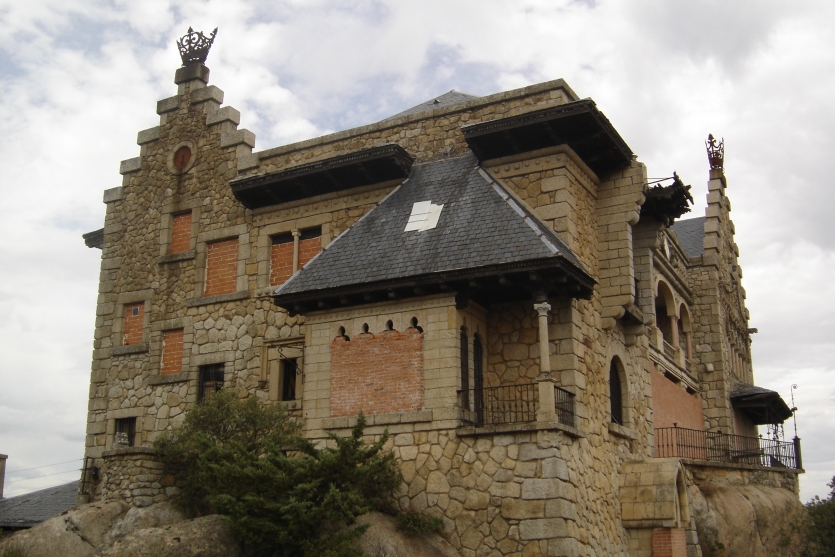 Palacio del Canto del Pico